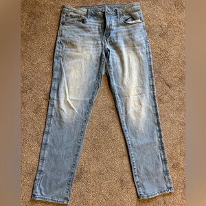 American Eagle Outfitters Light Wash Blue Men’s Jeans 33x32
AIRFLEX